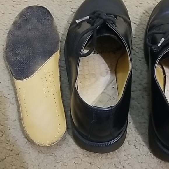 Dr. Martens The Original Unisex Oxfords - Picture 10 of 16